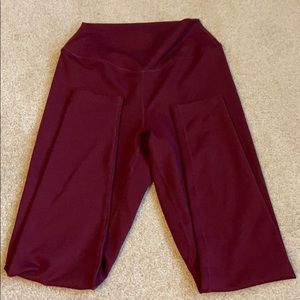 Women’s Balance Athletica MD  workout leggings.